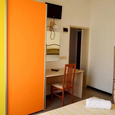 In Guest - New Cirene Big Quadruple 4 People Full Package