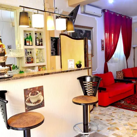 In Guest - New Cirene Big Quadruple 4 People Full Package Gæstehus *
