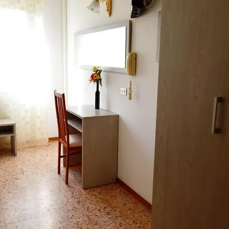 In Guest - New Cirene Big Quadruple 4 People Full Package Pensionat *