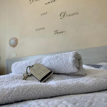 Pensionat In Guest - New Cirene Big Quadruple 4 People Full Package